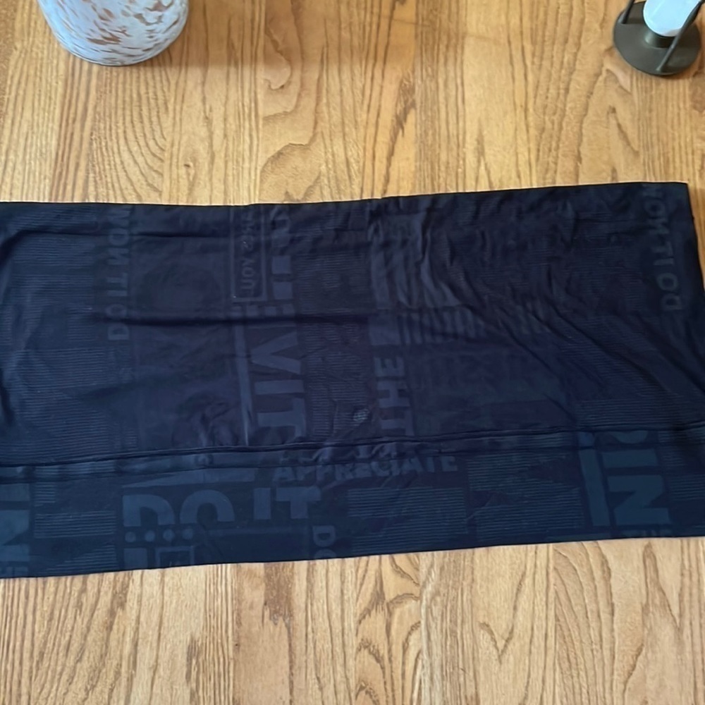 Lululemon vinyasa scarf 7 ways to use runners training